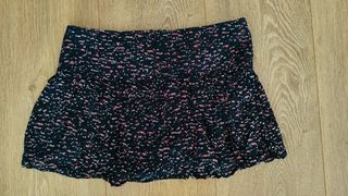 Falda pantalón de Pull and Bear.
