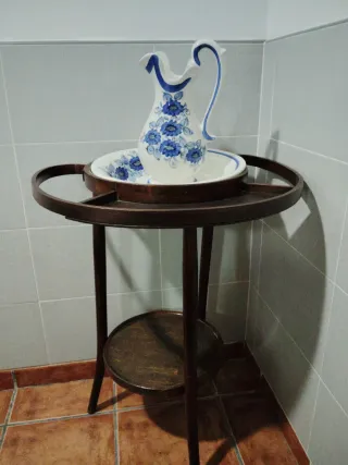 Lavabo madera con jarra y plato cerámica
