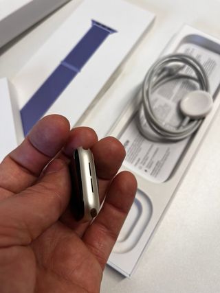 Apple Watch SE Gen2 40mm Starlight Aluminium GPS