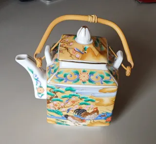 Tetera japonesa porcelana