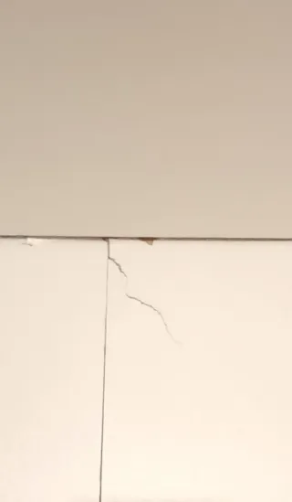 Armario blanco de madera IKEA