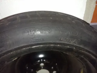 Rueda repuesto fina Toyota Yaris