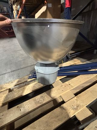 Foco industrial campana usado