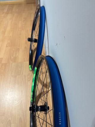 Juego Ruedas 27.5 Plus Boost