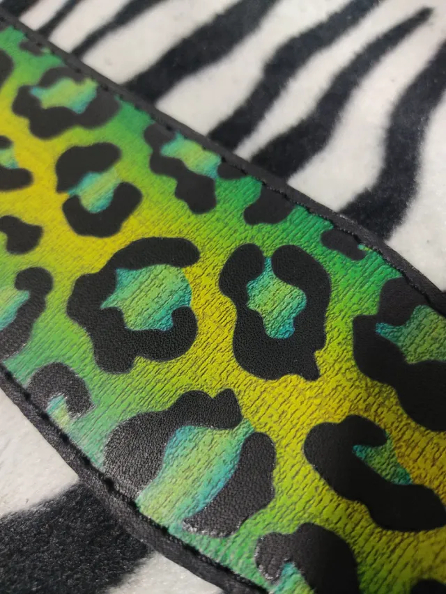 Correa leopardo cuero y DTF guitarra o bajo