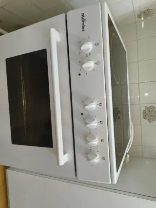 Vitrocerámica y Horno Melreles