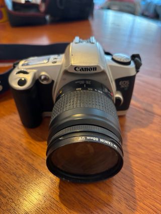 Canon EOS 500 + objetivo 28–80mm Analógica
