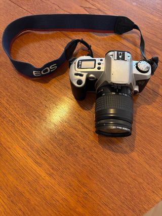 Canon EOS 500 + objetivo 28–80mm Analógica