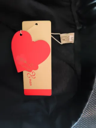 Falda negra con flecos