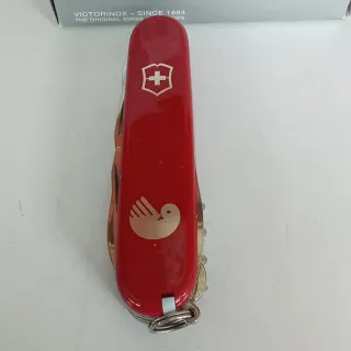 Navaja multiusos Victorinox, nueva en su caja