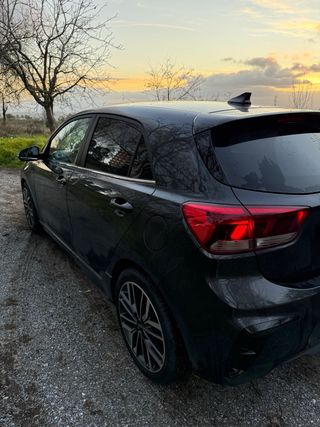KIA Rio GT line 2020 120cv