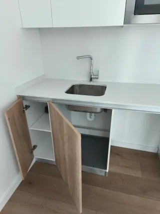 Mobles cuina amb electrodomèstics