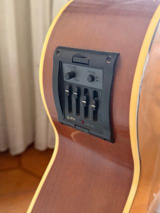 Bajo Acústico Harley Benton 4 Cuerdas