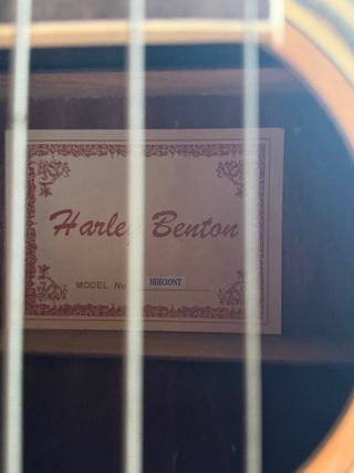 Bajo Acústico Harley Benton 4 Cuerdas