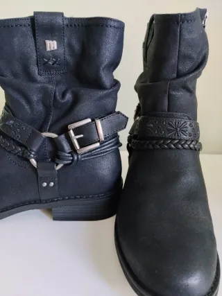 Botines Mustang Talla 38 Negros