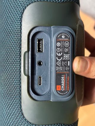 JBL Charge 4
