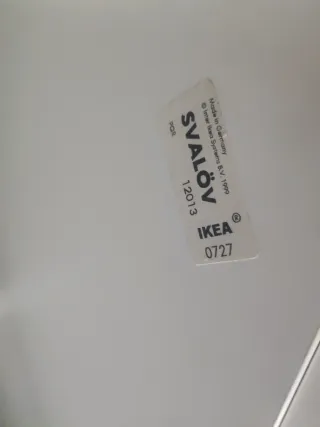 Mesa pequeña auxiliar Ikea