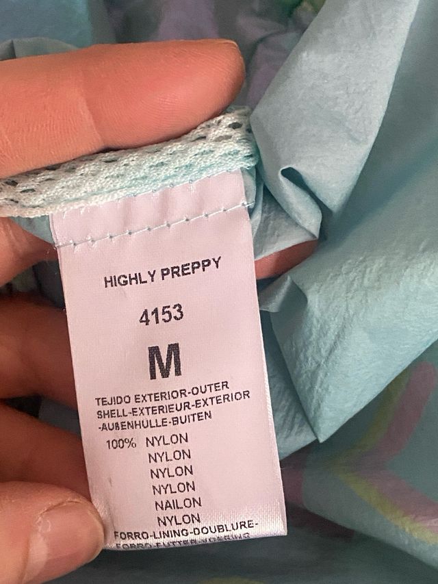 Precioso impermeable Holy Pretty￼