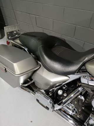 Harley-Davidson Street Glide Plata