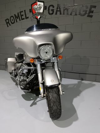 Harley-Davidson Street Glide Plata