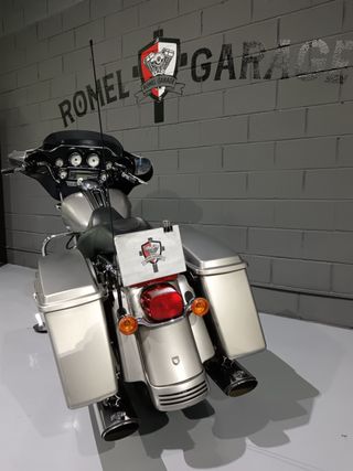 Harley-Davidson Street Glide Plata