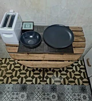 Mesa auxiliar plegable