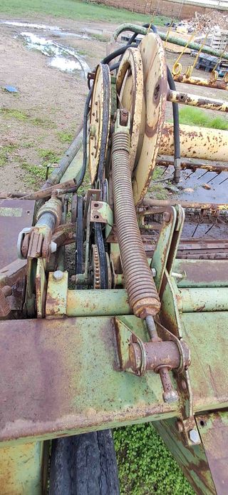 Segadora acondicionadora rodillo John Deere 486.