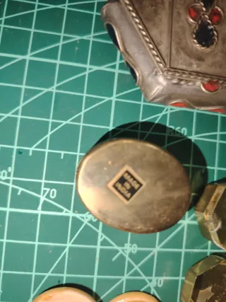 Pastilleros antiguos dorados y plateados