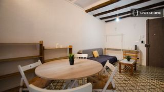 Estudio en alquiler en El Raval en Barcelona