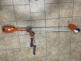 Desbrozadora Husqvarna 520 iRX con cargador y bate