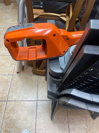 Desbrozadora Husqvarna 520 iRX con cargador y bate