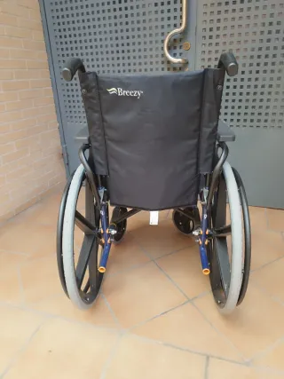 Silla de ruedas plegable