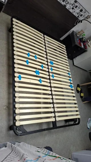 Somier 135x190cm con 4 patas