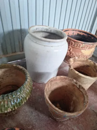 Lote de varios maceteros diferentes tamaños