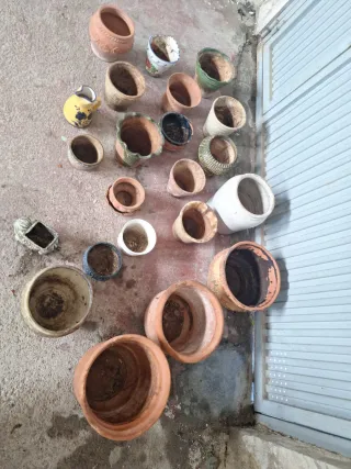 Lote de varios maceteros diferentes tamaños