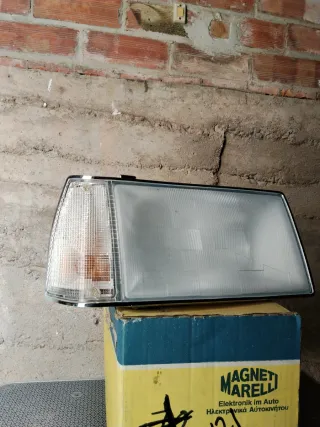 Faro derecho Fiat Regata