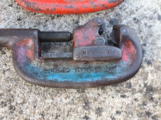 2 cortadores de tubos Ridgid de 1/4" a 2"