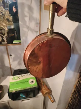 Splendido riscaldatore da letto in rame antico