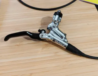 Frenos Formula Cura 4 de 4 pistones