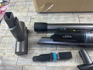 Aspirador vertical Cecotec