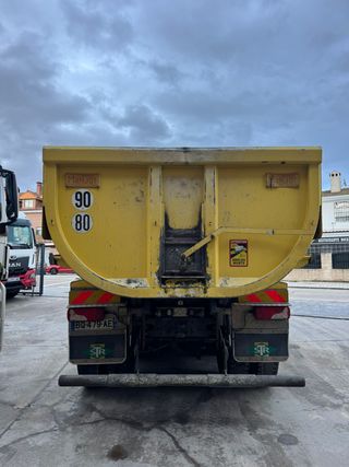 SCANIA R480 DUMPER DE OBRA CAMION 8X4