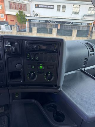 SCANIA R480 DUMPER DE OBRA CAMION 8X4