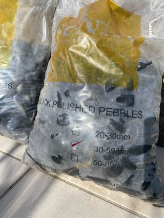 Piedras Negras Decorativas para Jardín