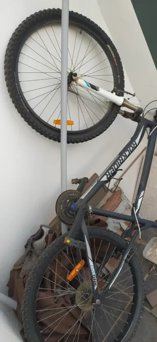 Bicicleta eléctrica de paseo con motor central