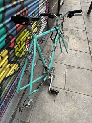 Hermoso Cuadro de bici celeste talla s