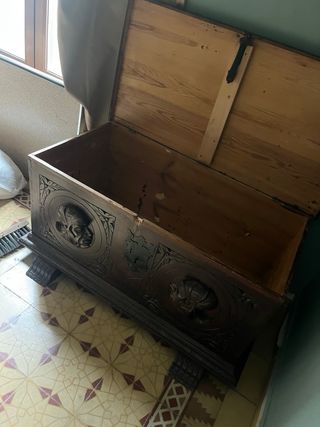 Baul madera