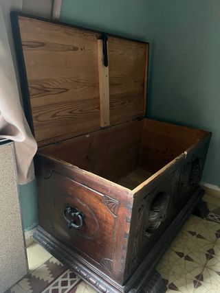 Baul madera