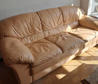 Sofá de tres plazas
