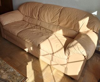 Sofá de tres plazas