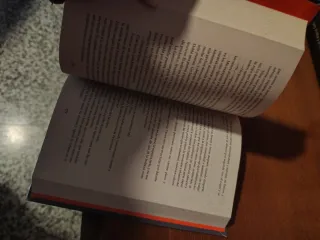 Una corte de rosas y espinas